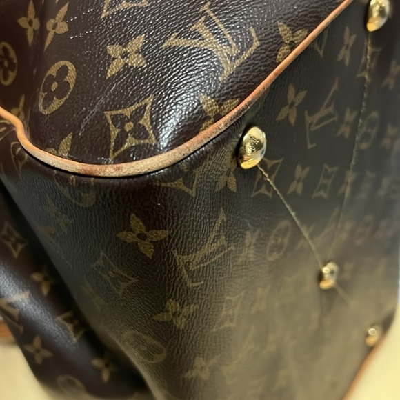 Authentic Louis Vuitton Tivoli GM 
With box, dust cover, and original receipt. - Picture 11 of 16